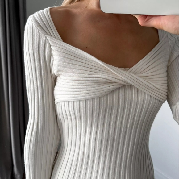 Square Neck Long Sleeve Ribbed Knit Midi Dress - Picture 14 of 15
